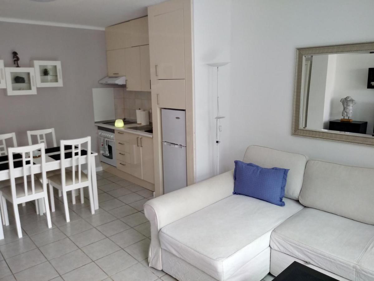Sur Heated Pool Apartament *